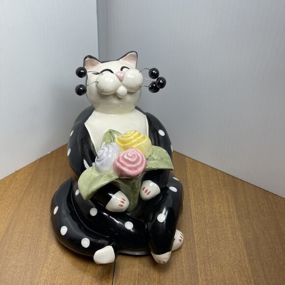 Vintage Amy Lacombe Cat Figurine Black White Polka Dot Flower 2001 Whimsiclay - Picture 1 of 10